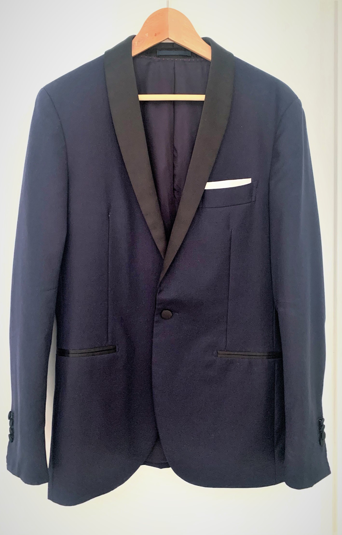MJ Bale Mens Suit – Share Shed